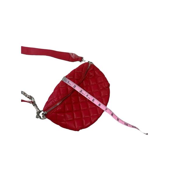 Steve Madden Faux Leather Quilted Red Belt Bag Travel Concert - Picture 6 of 7